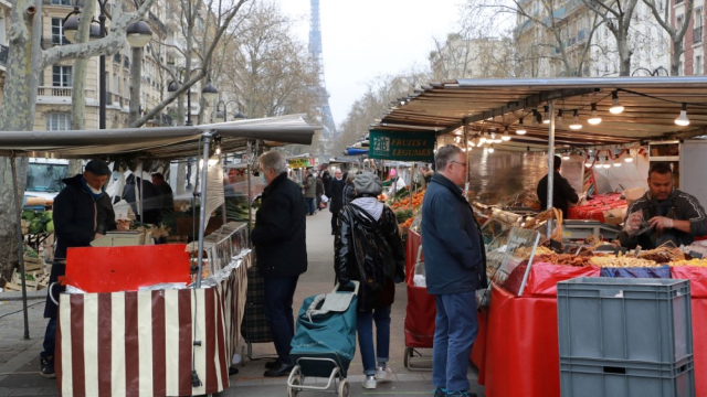 Francia reabrirá sus comercios a partir del 11 de mayo