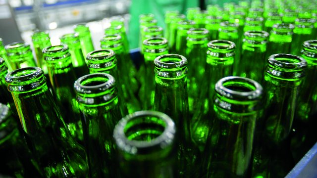 Gobierno de NL anticipa alto a producción y distribución de bebidas alcohólicas en todo el país