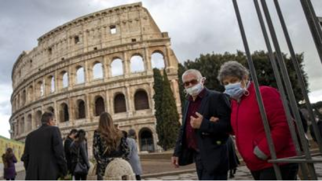 Italia prevé reabrir bares, restaurantes y museo el 4 de mayo para reactivar economía