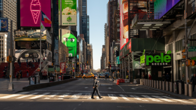 Muertes por COVID-19 en Nueva York rebasan número de decesos en ataque a las Torres Gemelas