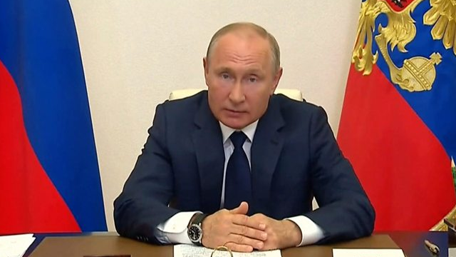 Putin ordena a rusos que vuelvan al trabajo tras seis semanas no laborables