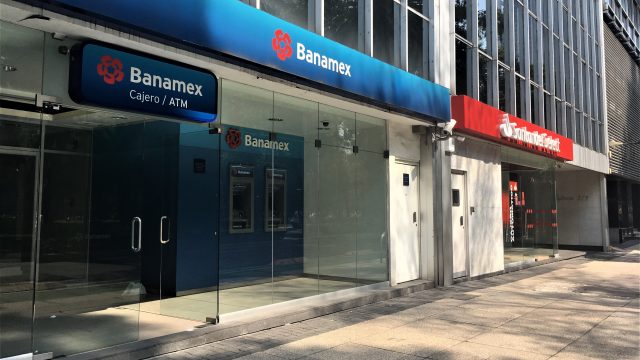 Bancos abrirán más tarde en CDMX para evitar contagios de Covid-19