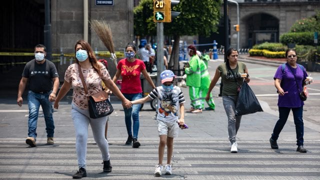 Población con menos recursos del país no se quedará al final de la ‘fila’ de vacuna contra COVID-19: AMLO