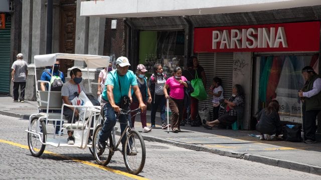 CDMX reduce horario del Centro por aumento de ocupación hospitalaria