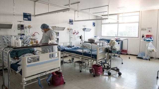 Hospitales de Nuevo León rechazan enfermos de Covid-19: afrontan saturación y escasez