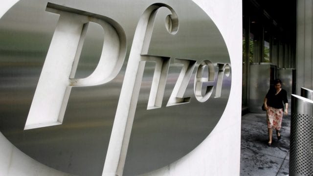 Pfizer inicia estudios de medicamento oral contra Covid-19