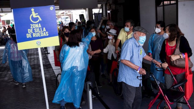 OMS confirma reducción de contagios de Covid en el mundo por tercera semana consecutiv