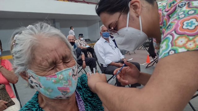 El miércoles comienza la vacunación para adultos mayores en Coacalco