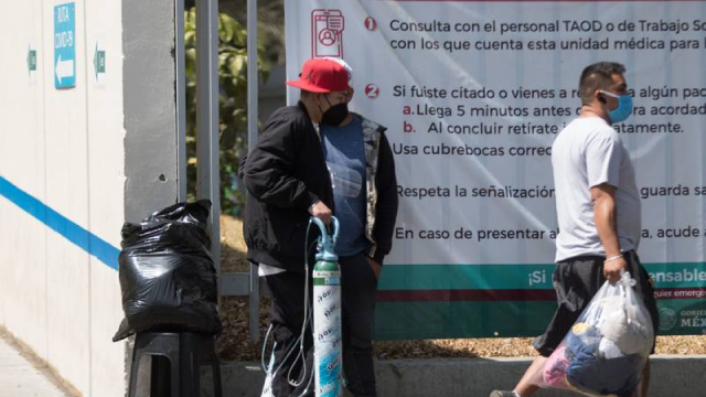 ¿Necesitas un tanque de oxígeno para un paciente COVID? Te contamos cómo solicitarlo en el IMSS